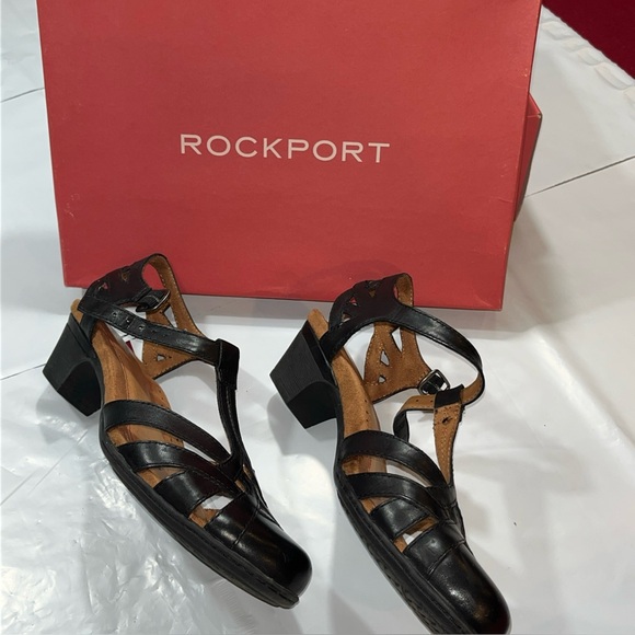 NEW Rockport Cobb Hill Women's 8.5M Aubrey Black Strappy Sandals Low Heel Buckle - Picture 8 of 13